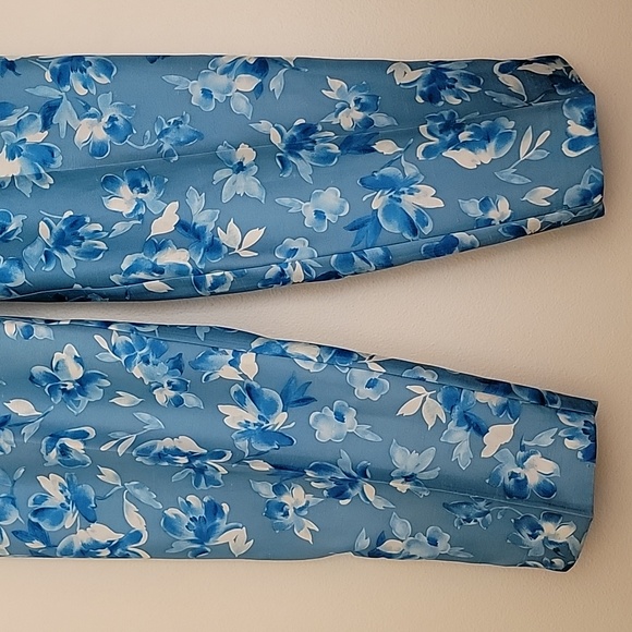Vintage Unbranded Blue Floral High Rise Baggy Tapered Pants 12 - Picture 3 of 14